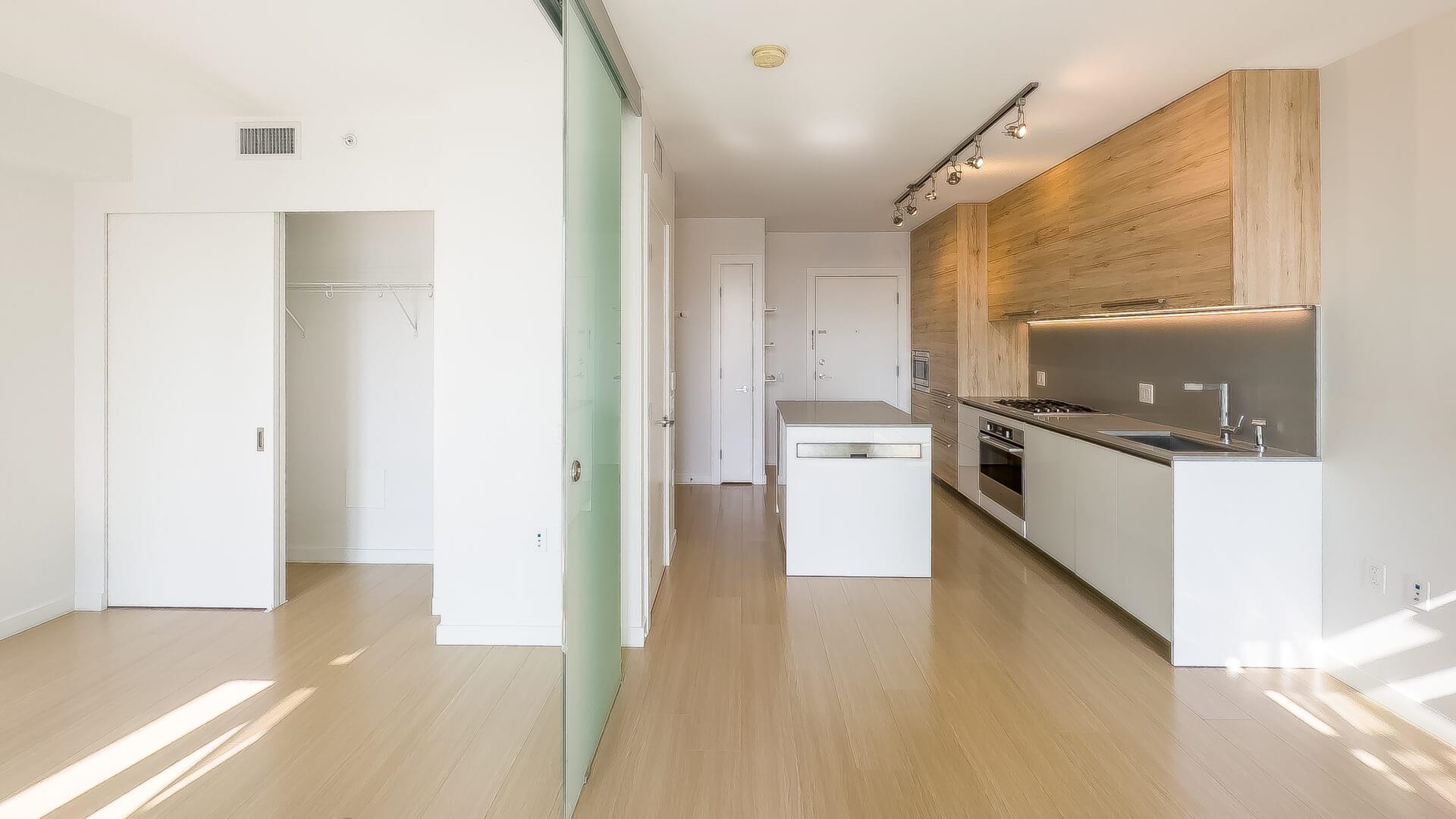Additional image 5 of 1102-2378 Alpha Avenue, Burnaby, BC, V5C 5L2
