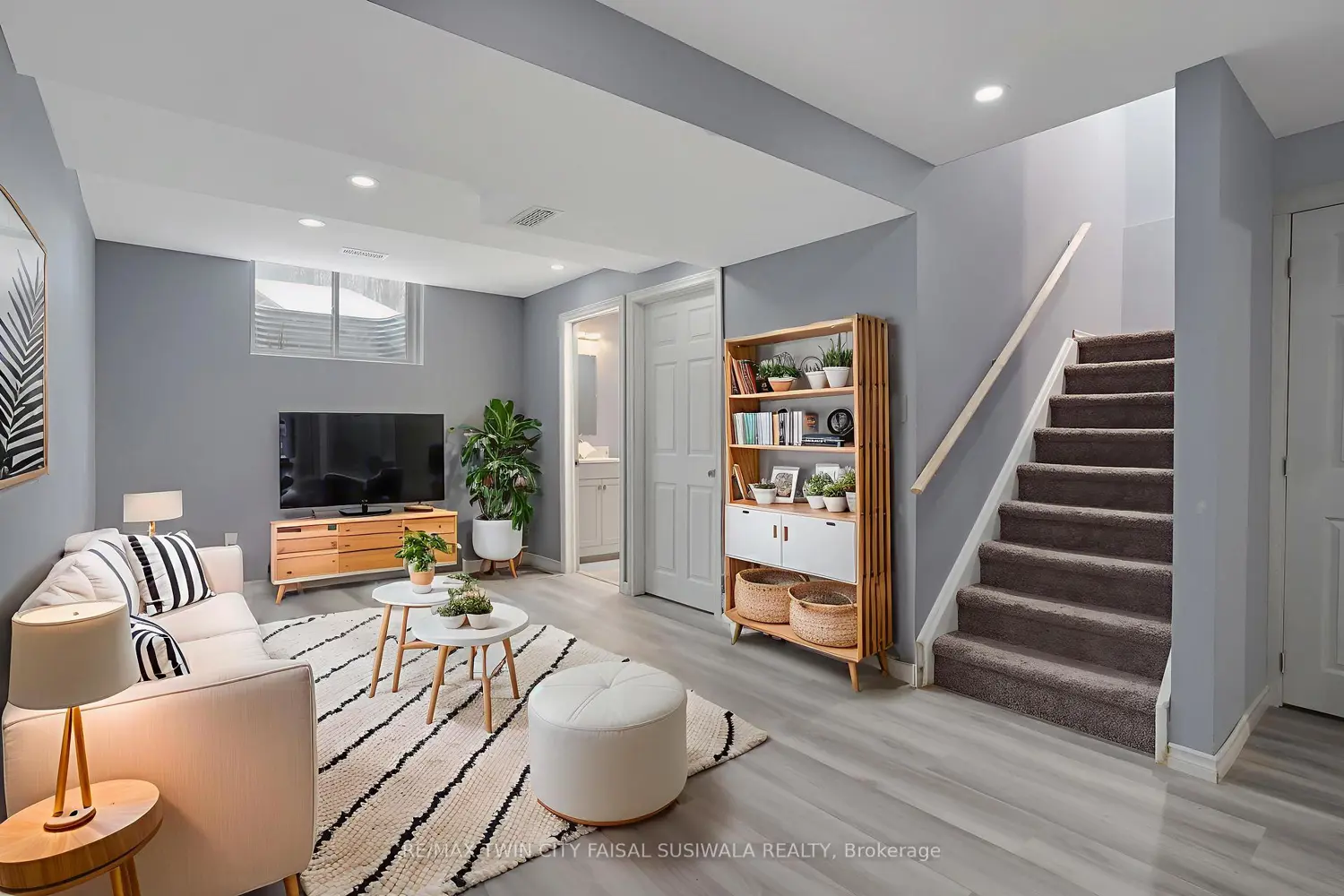 Additional image 15 of 310 Fallowfield Drive