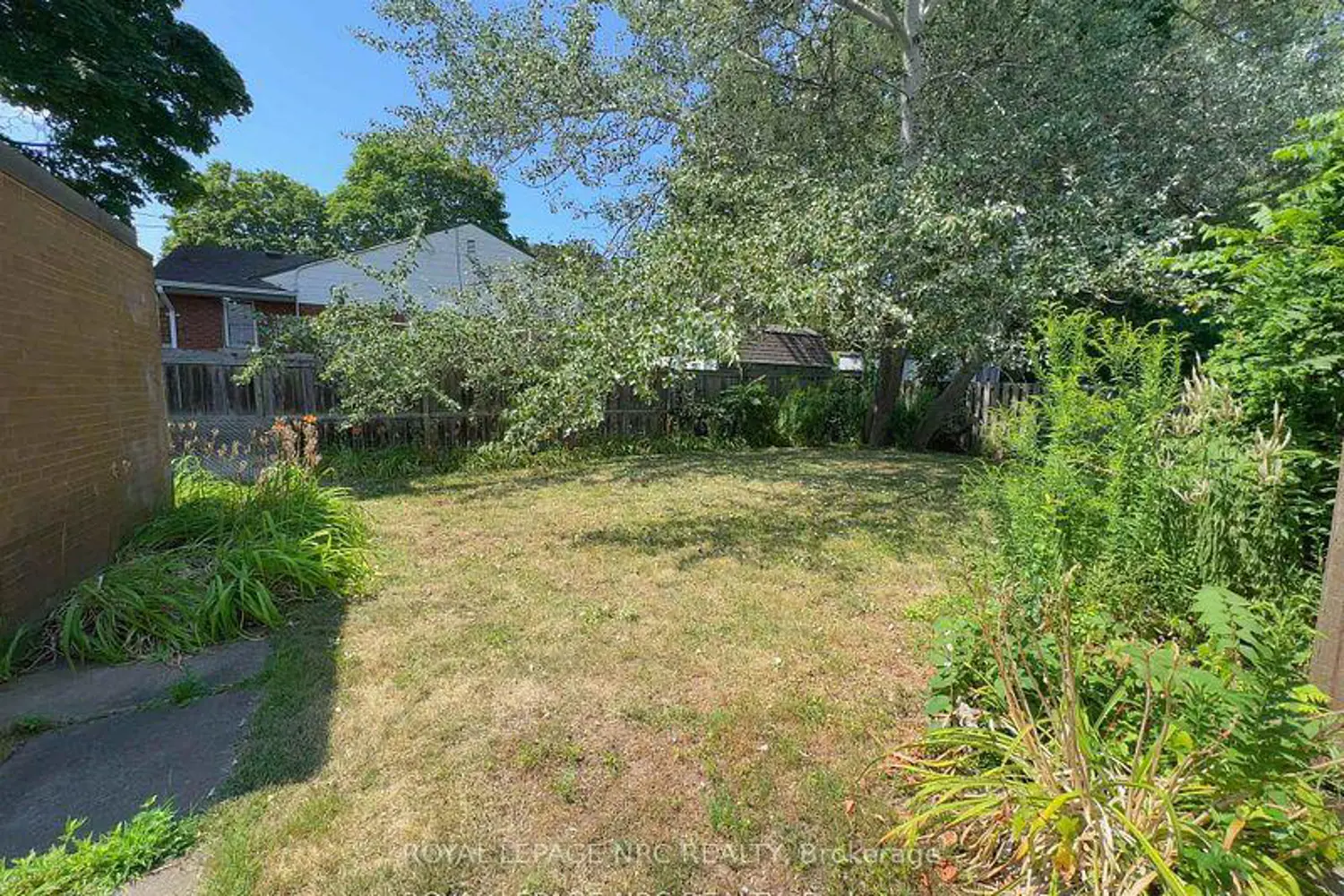 Additional image 15 of 4213/4207 Drummond Rd Road