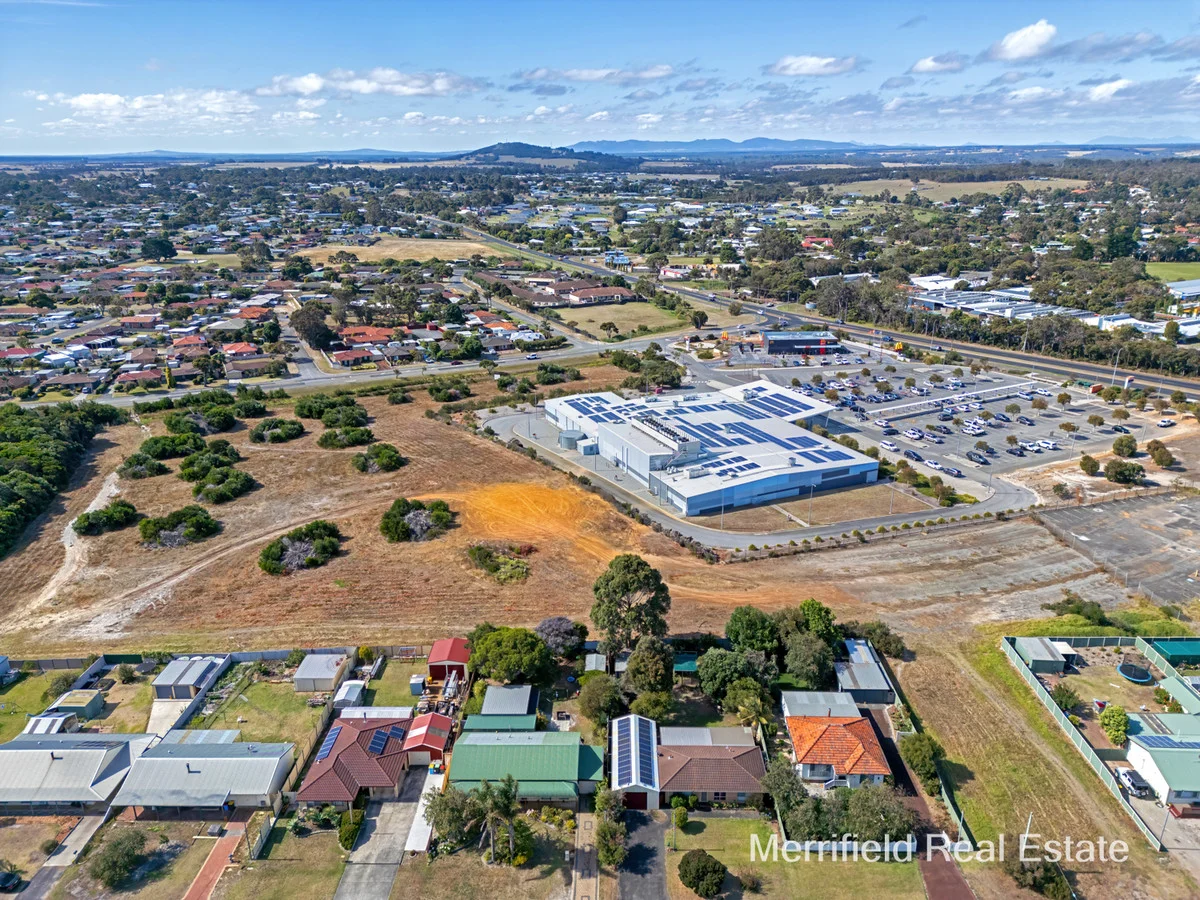 Additional image 12 of 100 Le Grande Avenue, Orana WA 6330