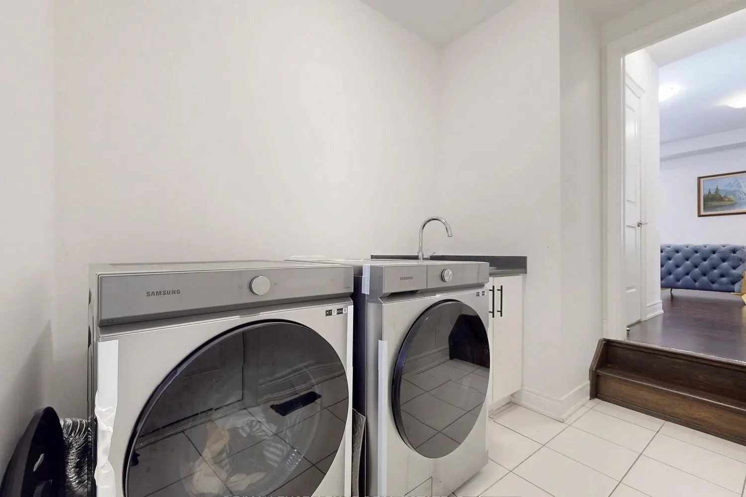 Additional image 4 of 33 Tiger Crescent