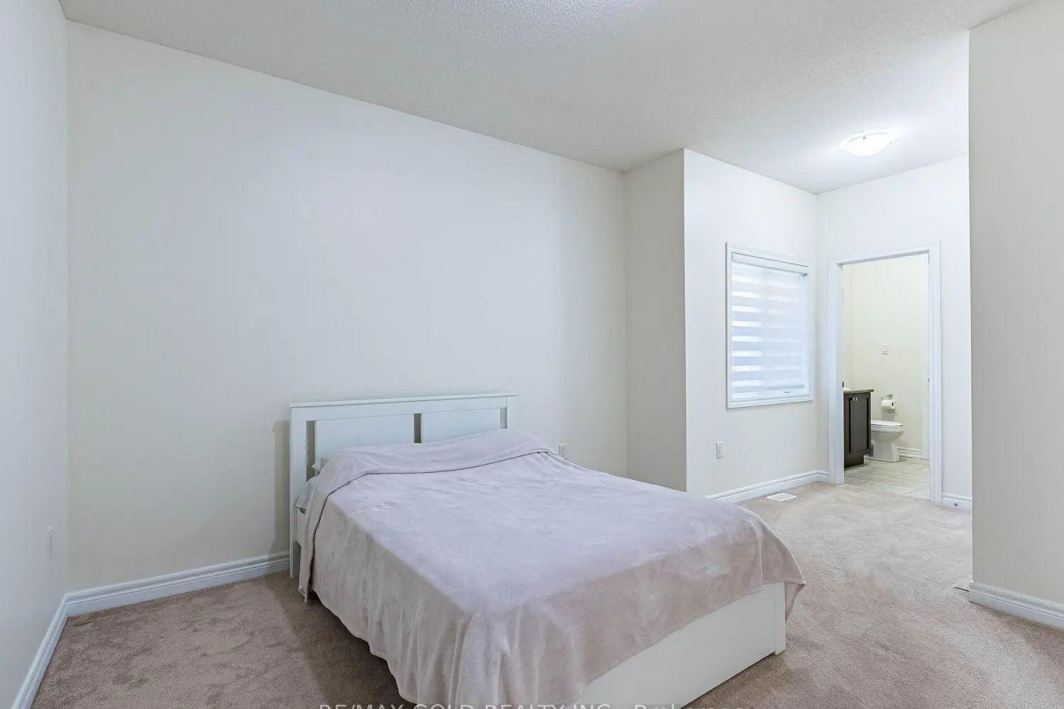 Additional image 11 of 520 Veterans Drive