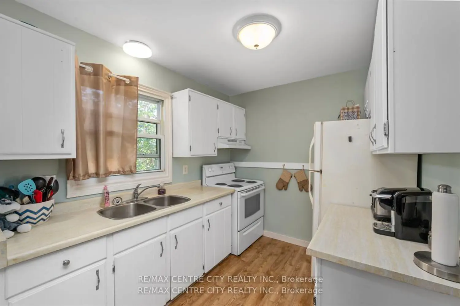 Additional image 8 of 690 Little Grey Street 110