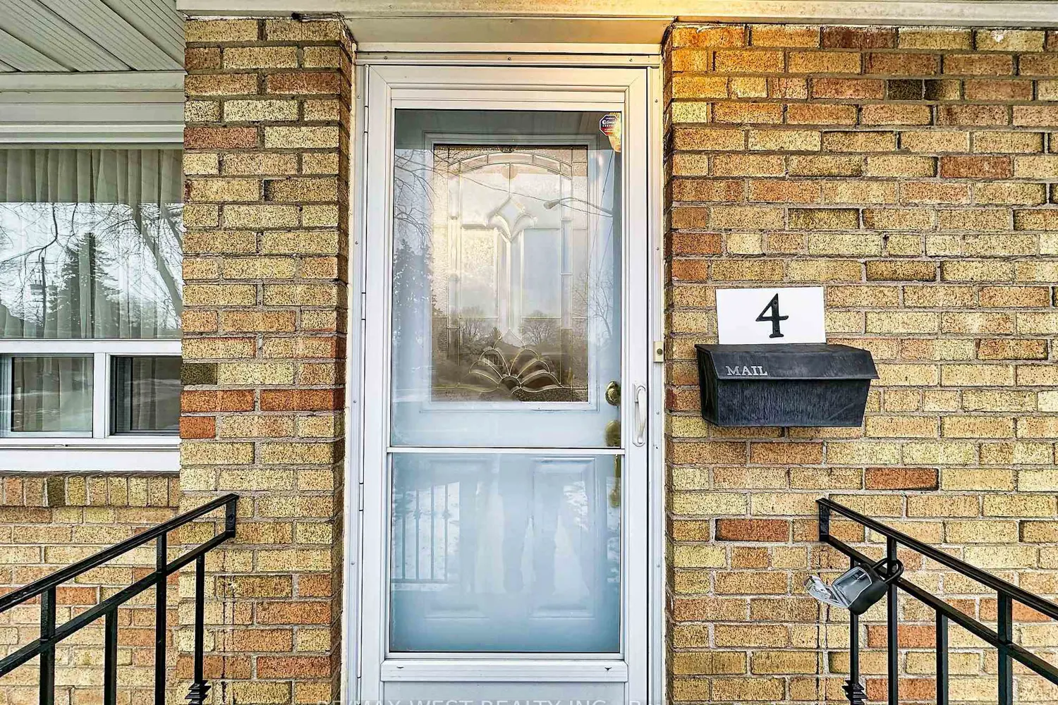 4 Kitson Drive
