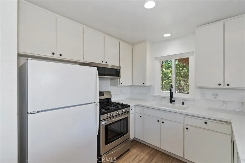 Additional image 16 of 26599 Placer Ln, Lake Arrowhead, CA 92352