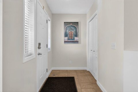 Additional image 8 of 28 Elgin View SE, Calgary, AB, T2Z 4Z6
