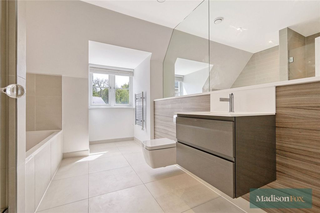 Additional image 22 of 5 bed detached house for saleHigh Road, Chigwell, Essex IG7