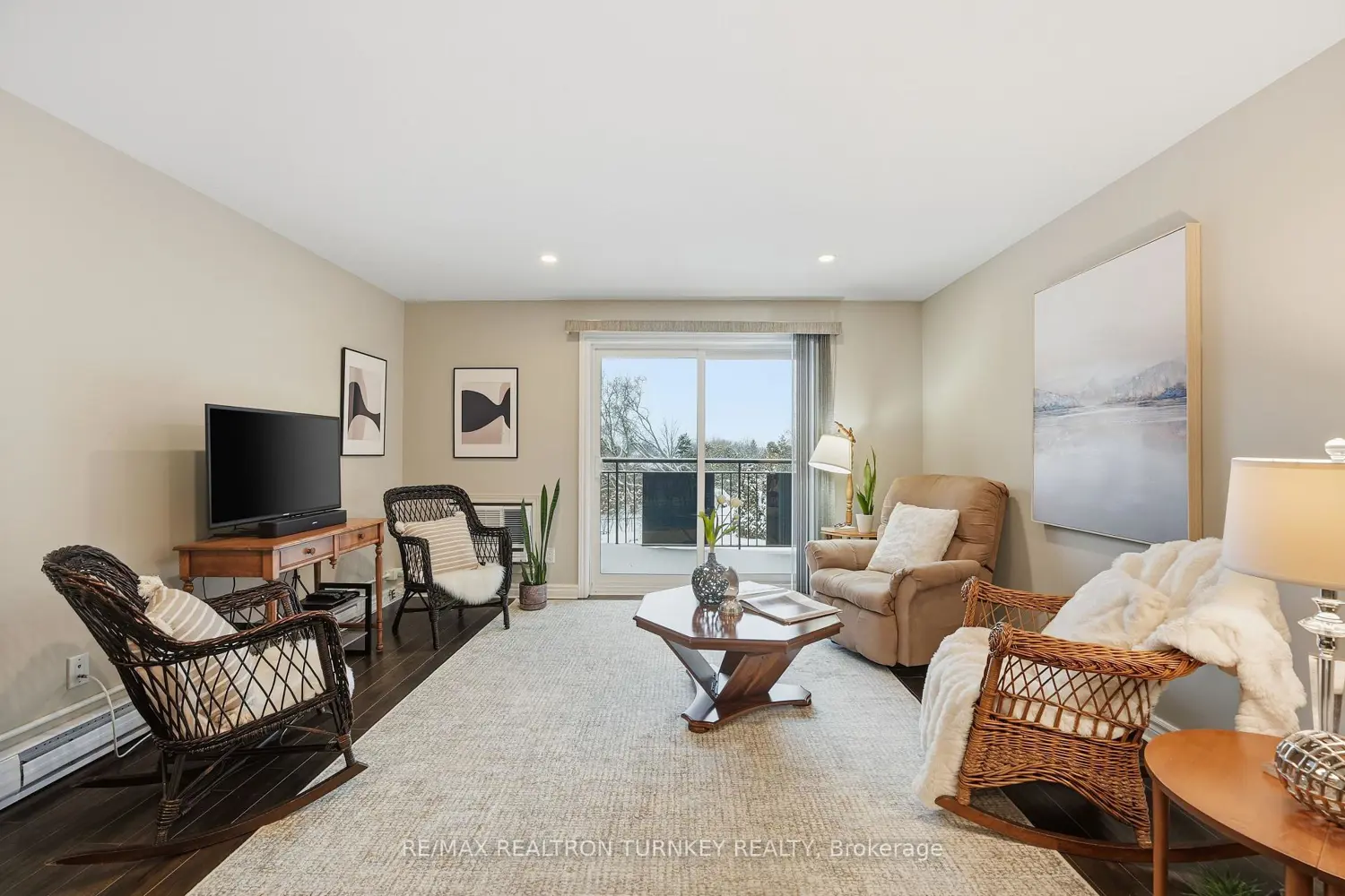 Additional image 6 of 74 The Queensway 202