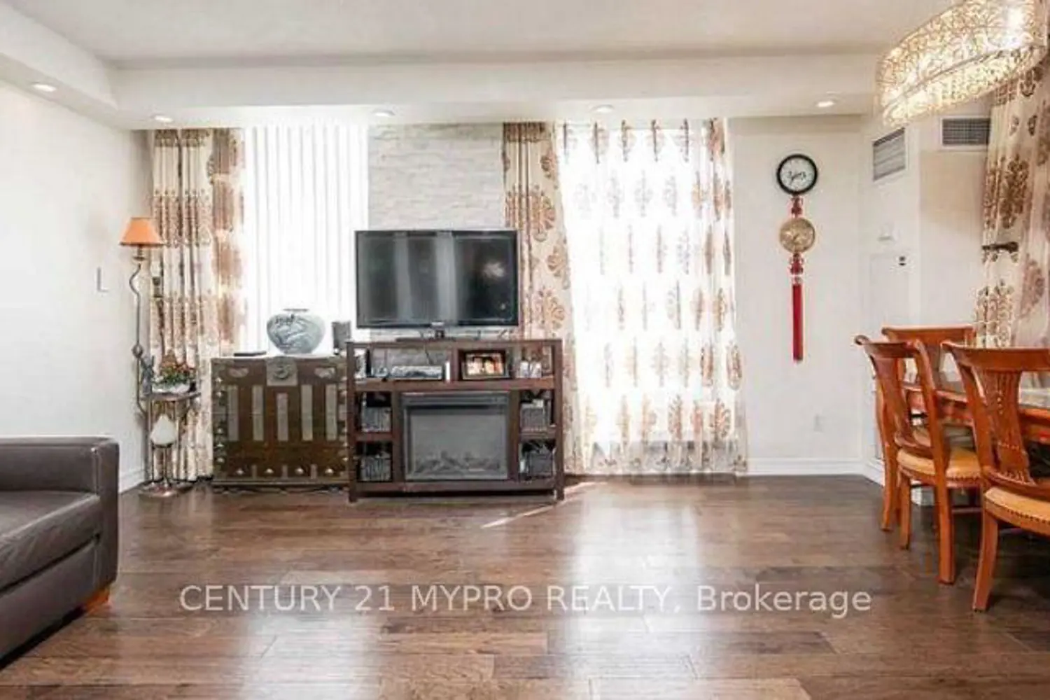 Additional image 17 of 28 Empress Avenue 2208