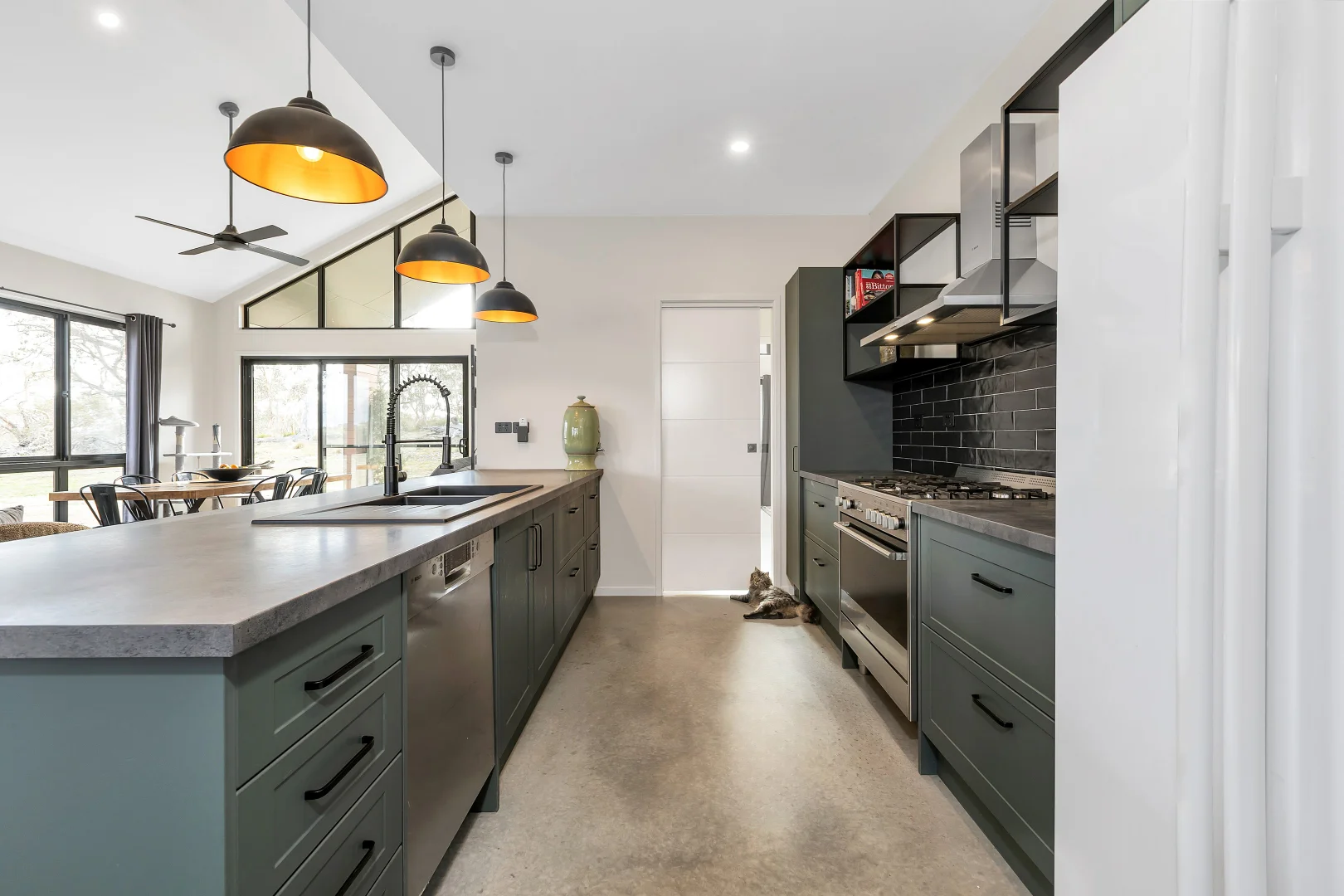 Additional image 3 of 10 Hilltop Road, Hill Top NSW 2628