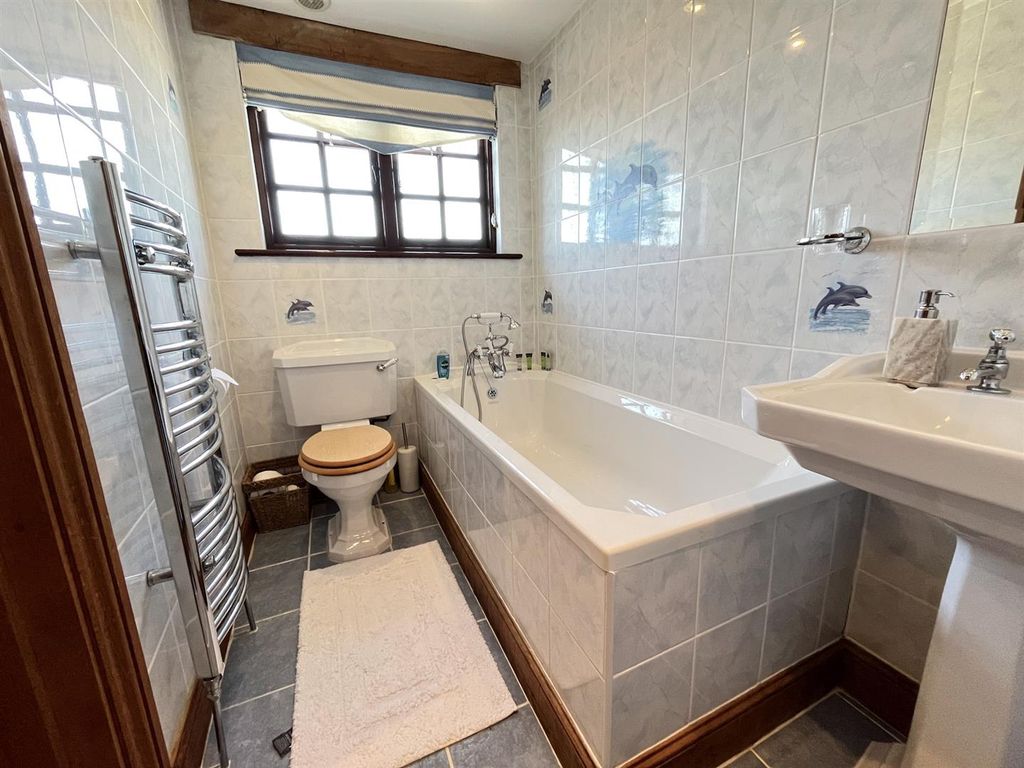 Additional image 16 of 4 bed detached house for saleStreet End Lane, Broad Oak, Heathfield TN21