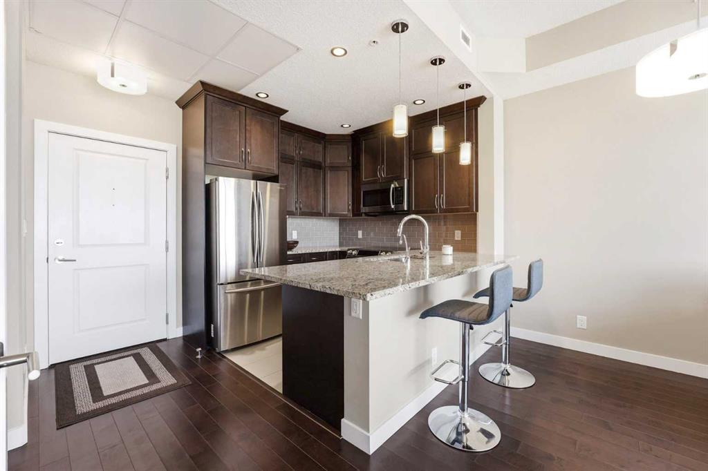 Additional image 4 of 705-24 Varsity Estates Circle NW, Calgary, AB, T3A 2X8