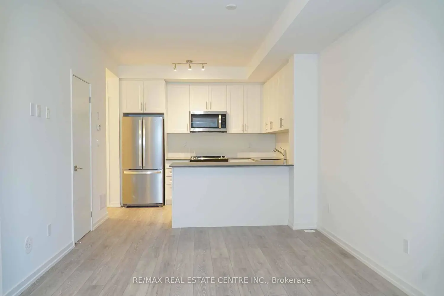 Additional image 9 of 14 Lytham Green Circle 24