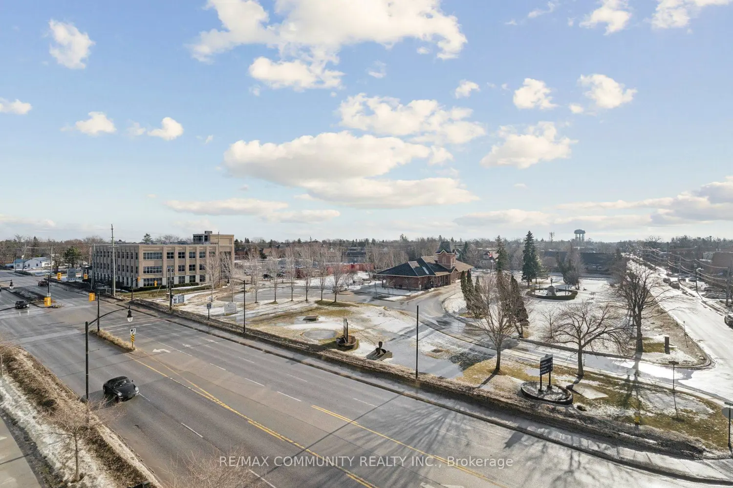 Additional image 19 of 31 Huron Street 415