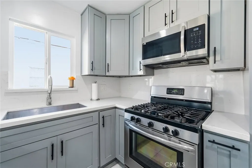 Additional image 15 of 1118 E 77th Pl, Los Angeles, CA 90001