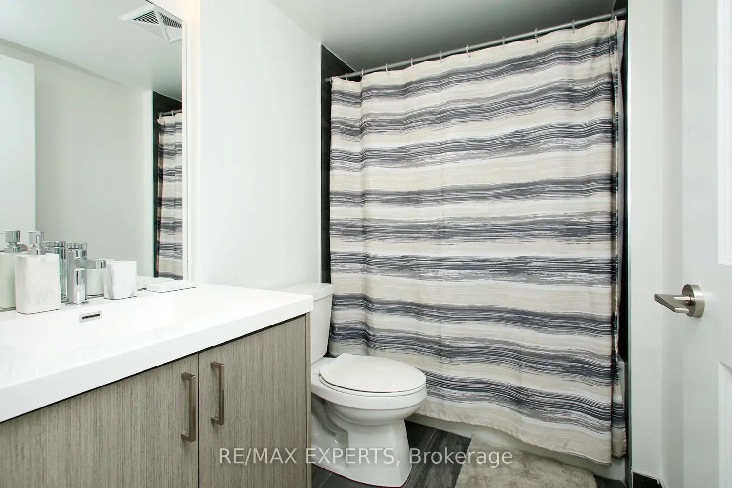 Additional image 8 of 155 Downsview Park Boulevard 115