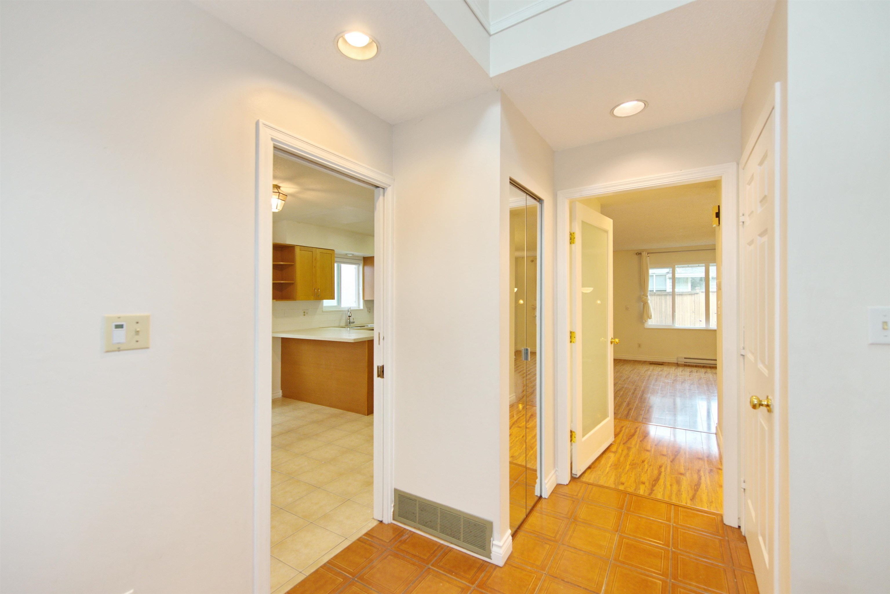 Additional image 3 of 7203 Bridlewood Court, Burnaby, BC, V5A 4A4