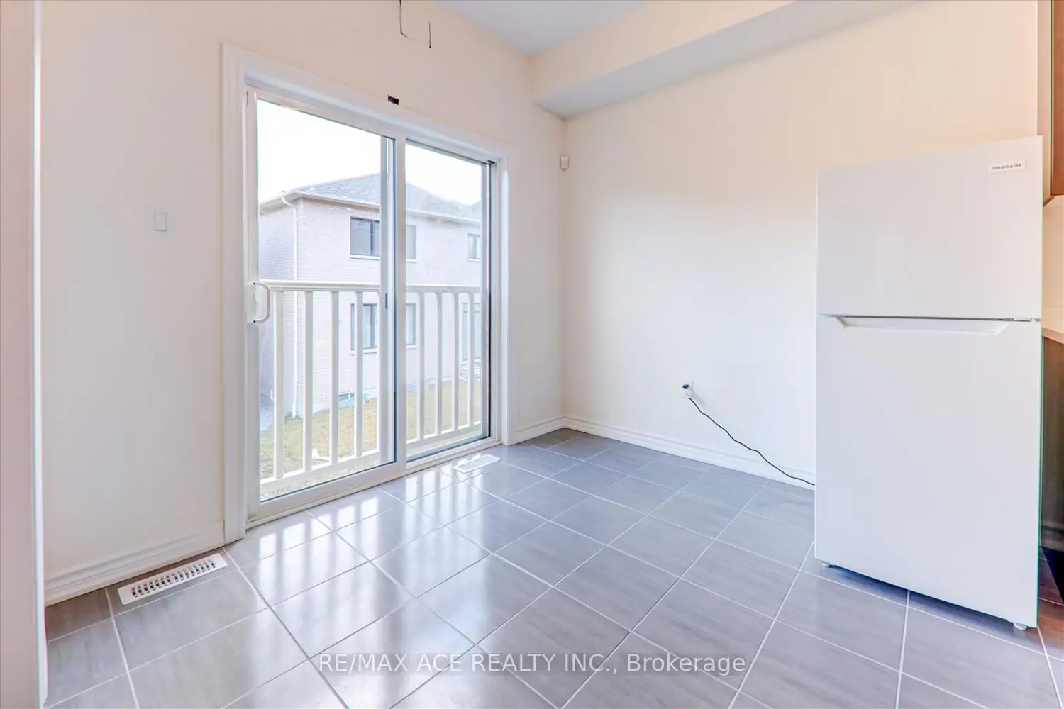 Additional image 10 of 1153 Azalea Avenue