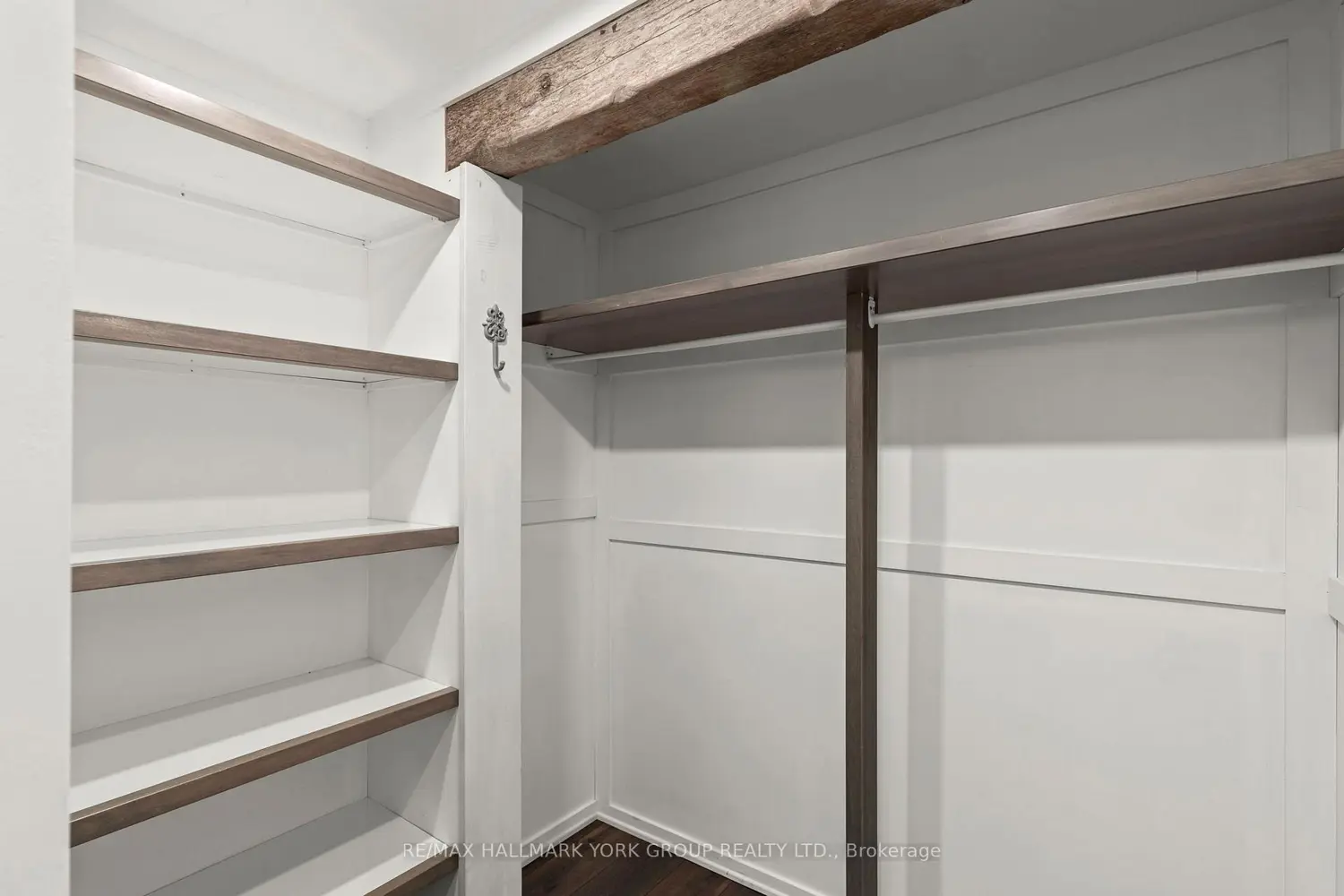 Additional image 8 of 1628 Muskoka Road