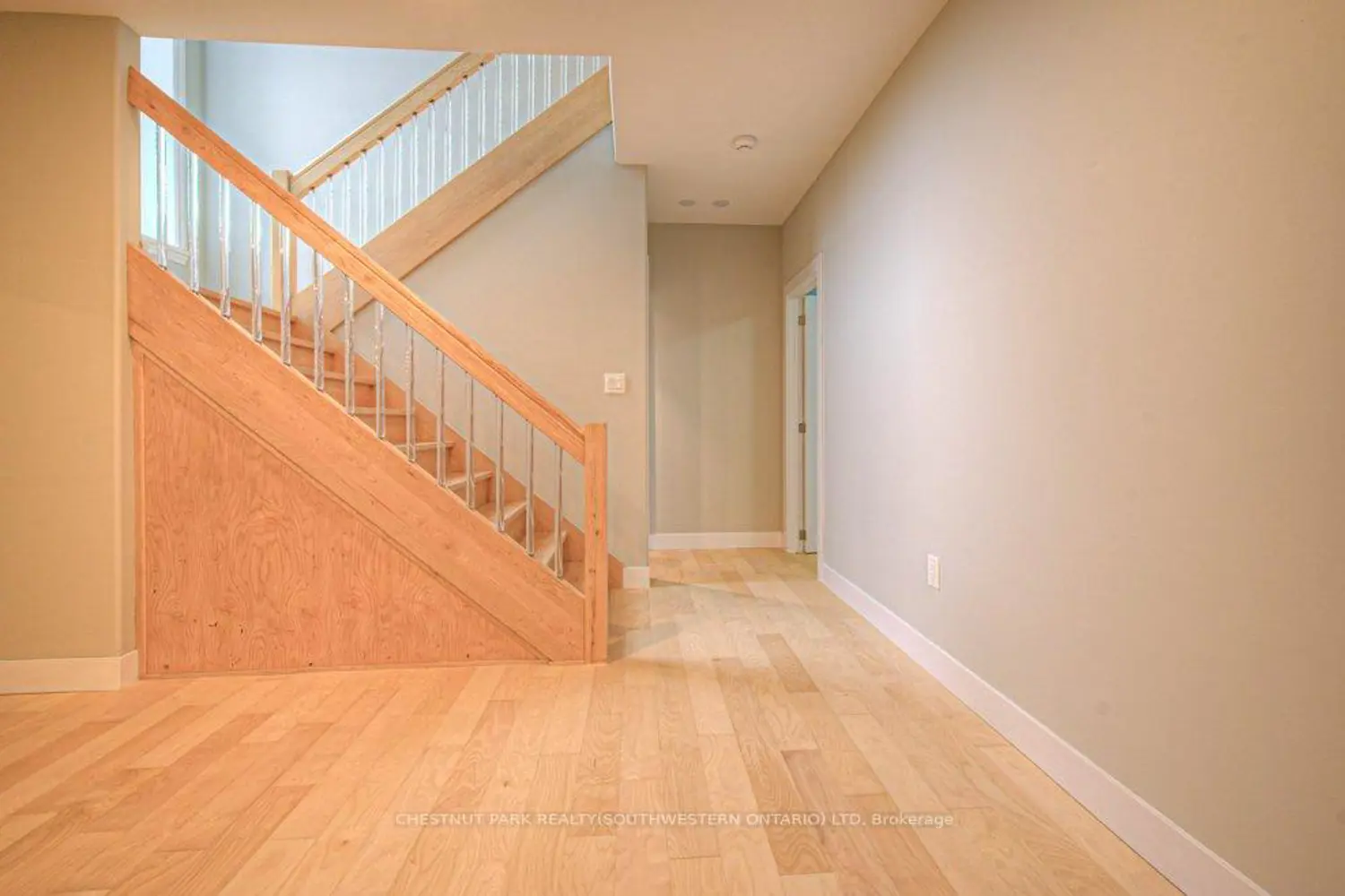 Additional image 8 of 2930 Notre Dame Drive