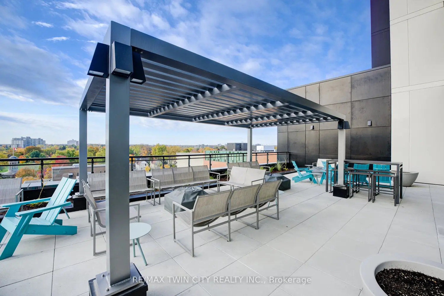 Additional image 19 of 60 Charles Street 1805