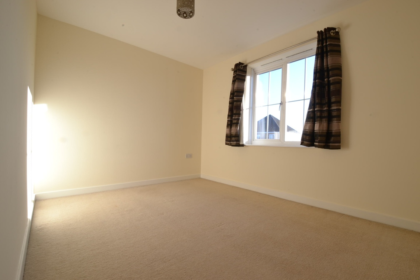 Additional image 6 of 2 Bed Flat, Waggon Road, LS10, N1 7GU