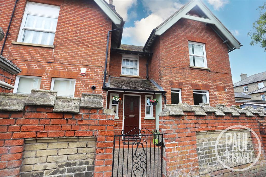 2 bed maisonette for saleRectory Road, Pakefiled NR33 photo 3