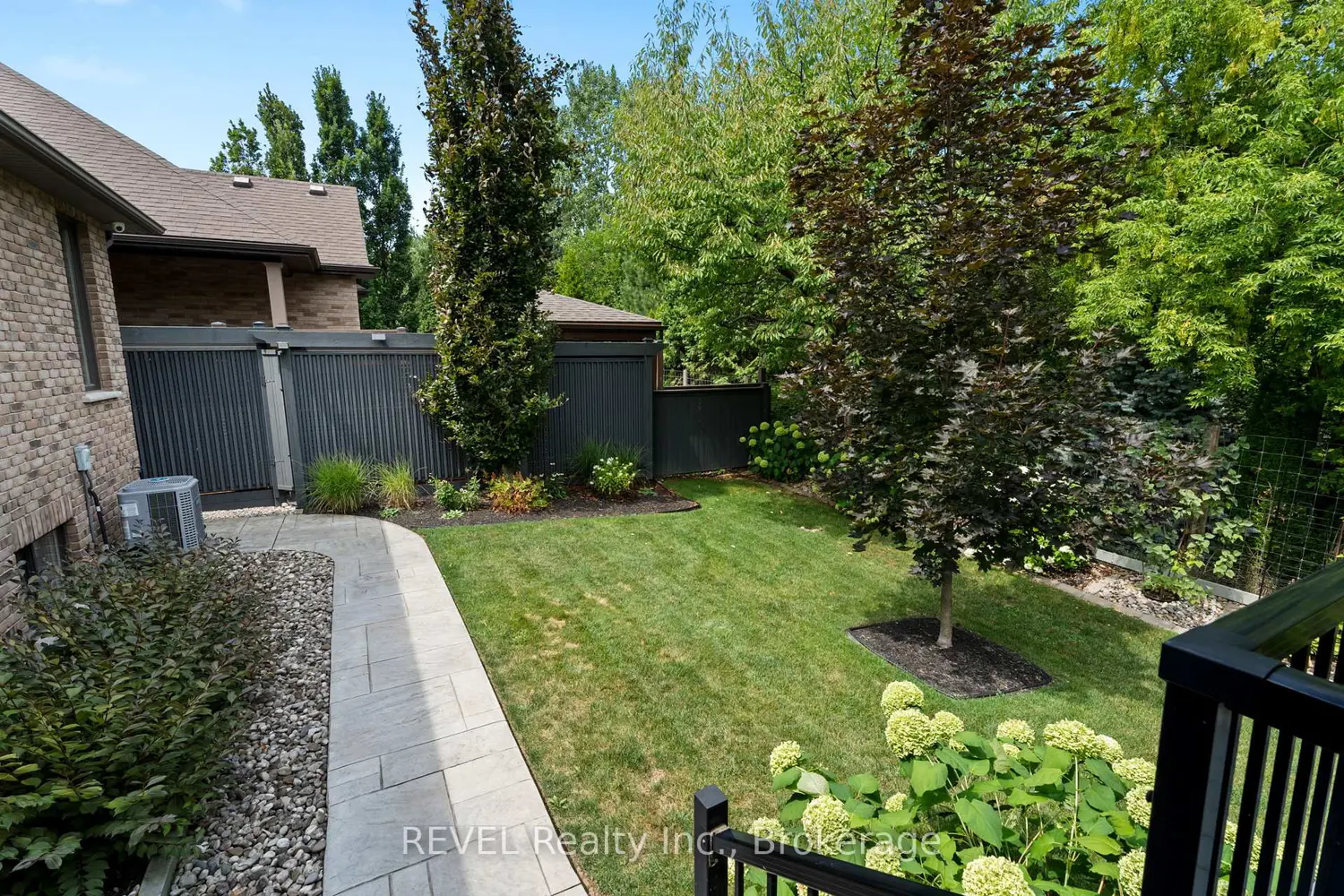 Additional image 19 of 2 Tulip Tree Road