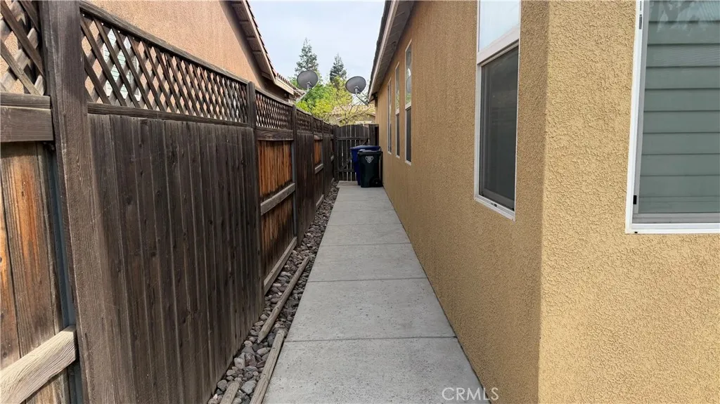 Additional image 76 of 331 Hollyhill Drive, Bakersfield, CA 93312