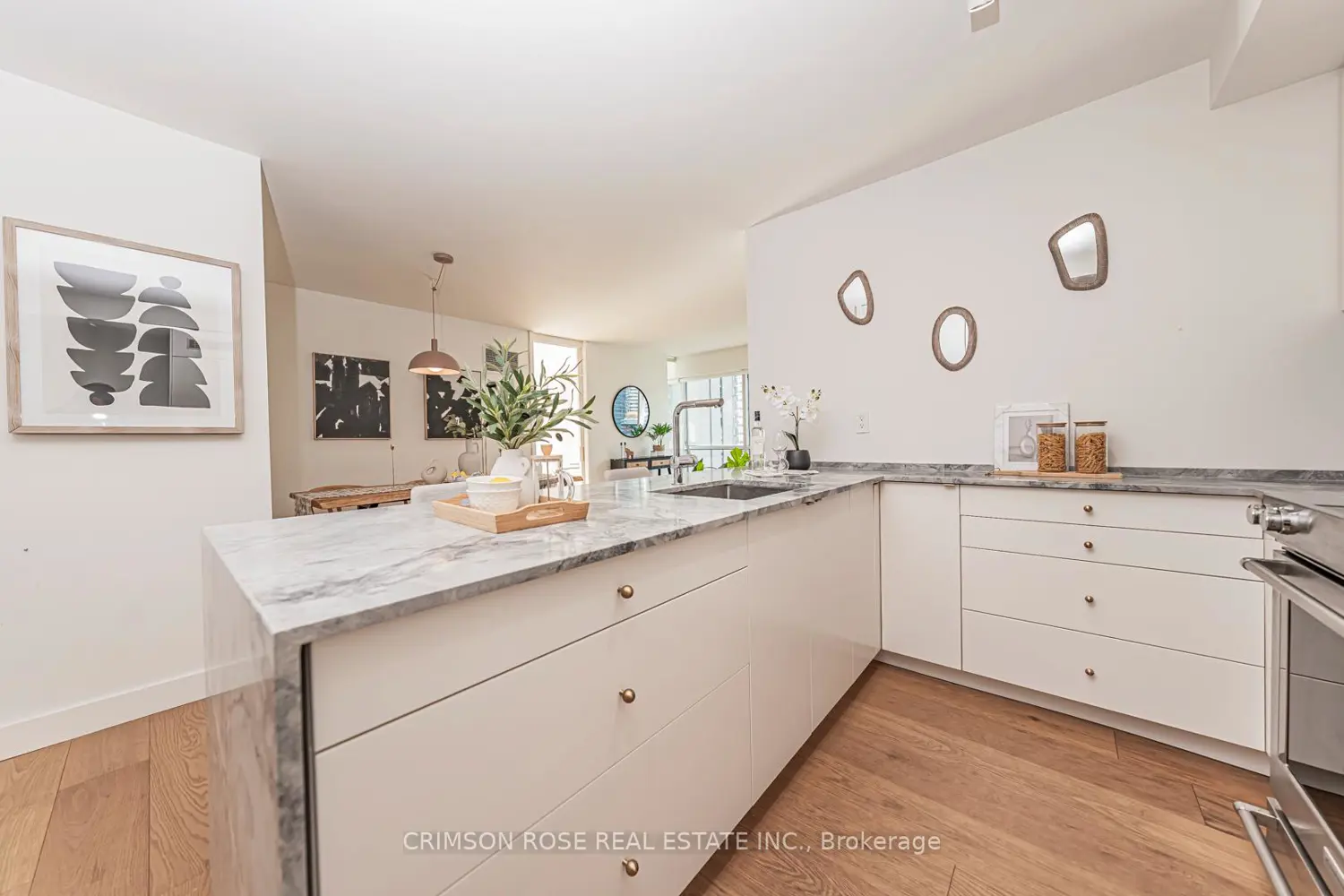 Additional image 4 of 10 Queens Quay 1107