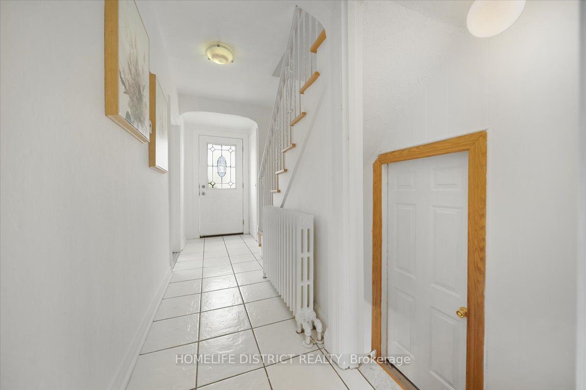 Additional image 6 of 2055 Eglinton Avenue W, Toronto, ON, M6E 2K4