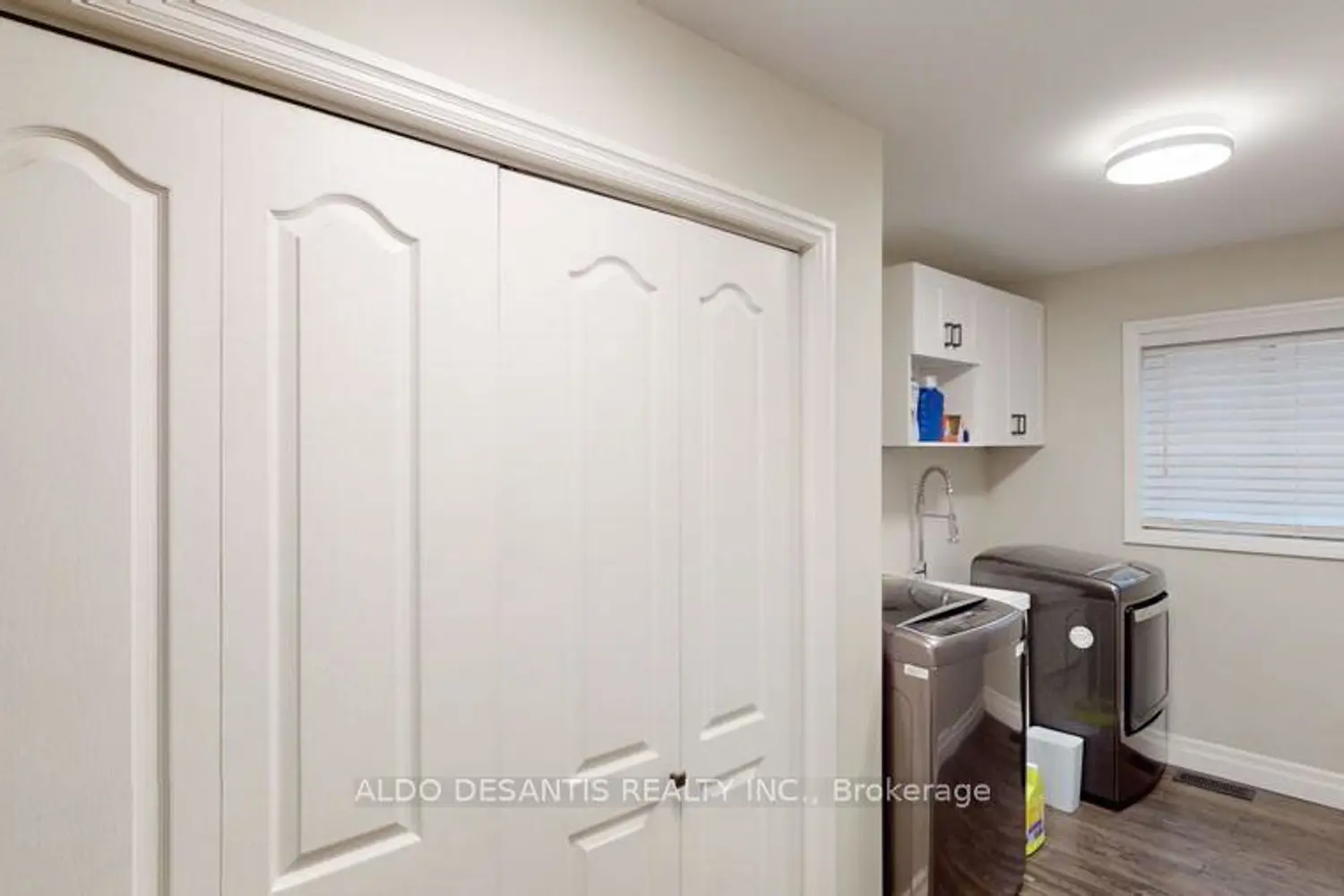 Additional image 14 of 42 Jane Street