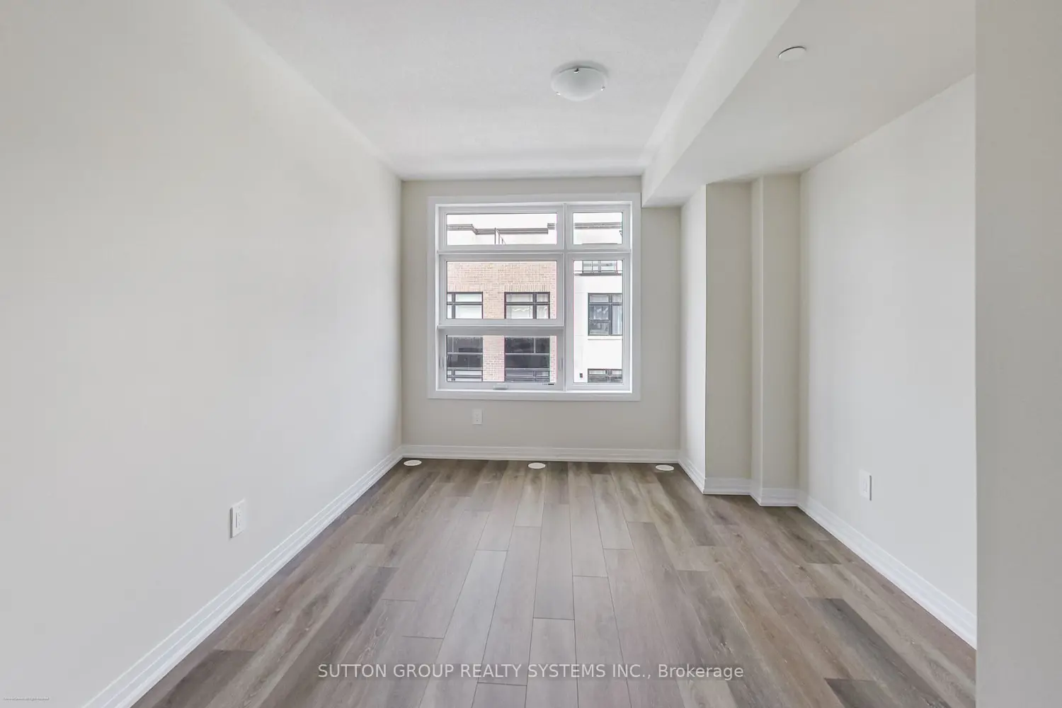 Additional image 10 of 1593 Rose Way 102