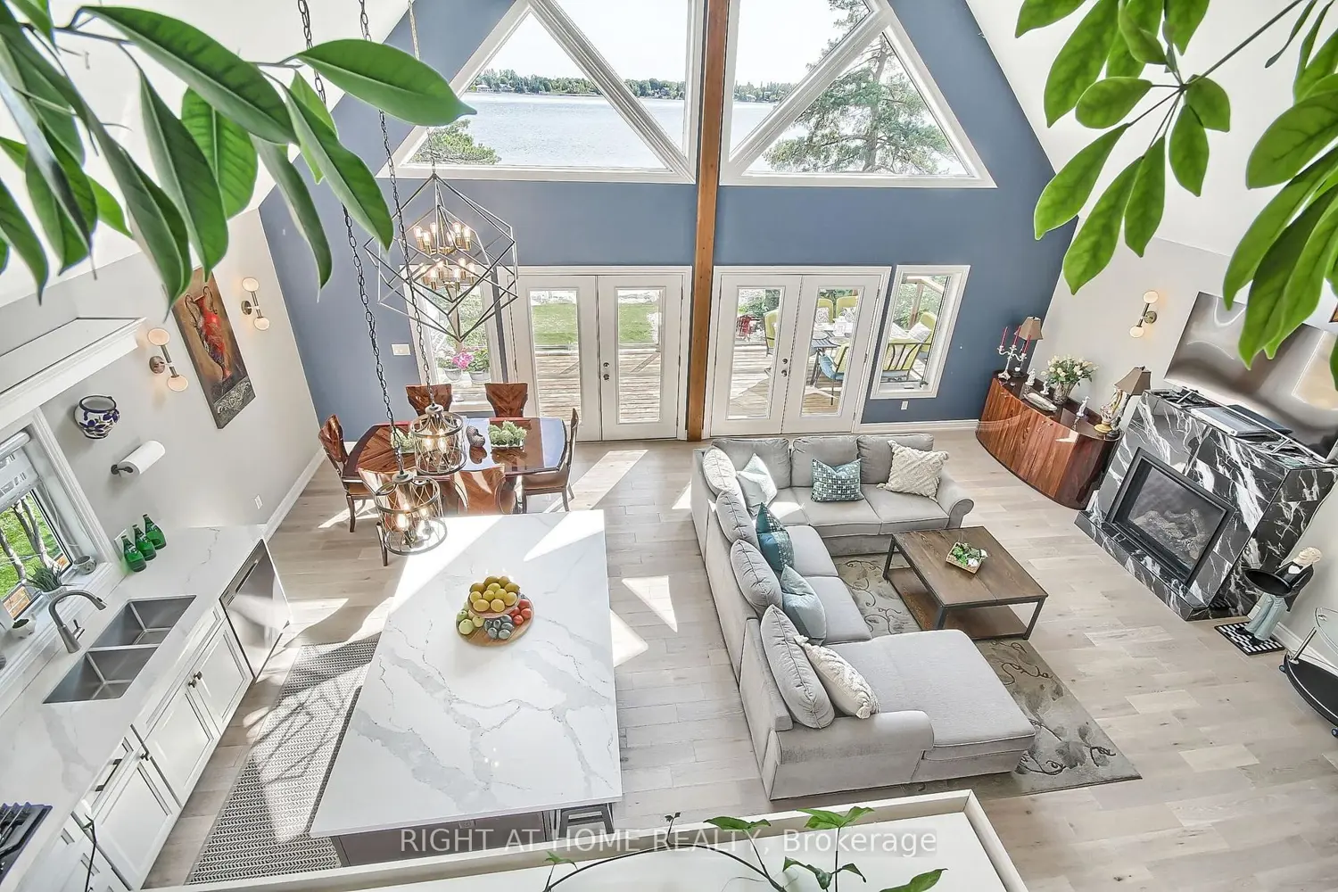 Additional image 10 of 26 Beach Road