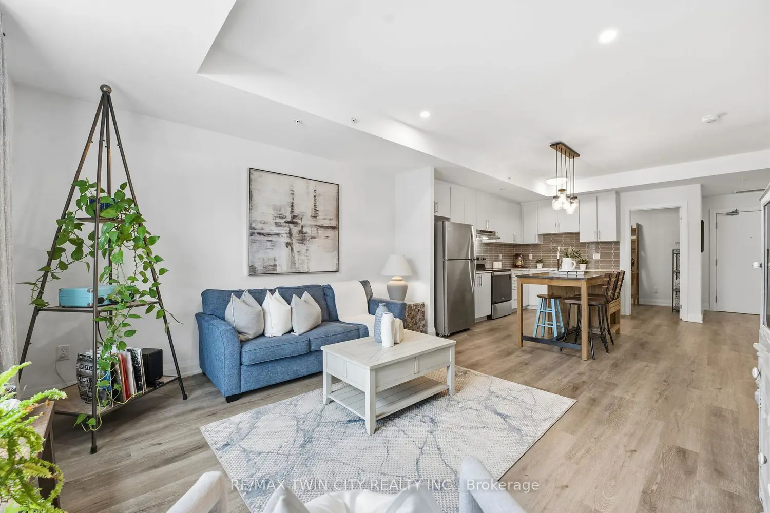 Additional image 7 of 88 Gibson Street 307