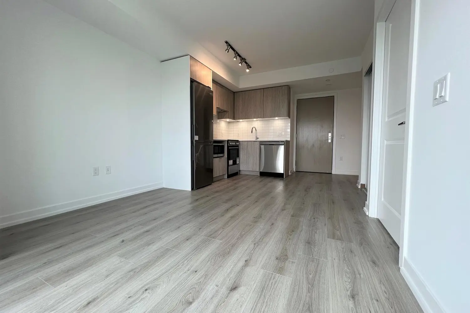 Additional image 3 of 395 Bloor Street 3609