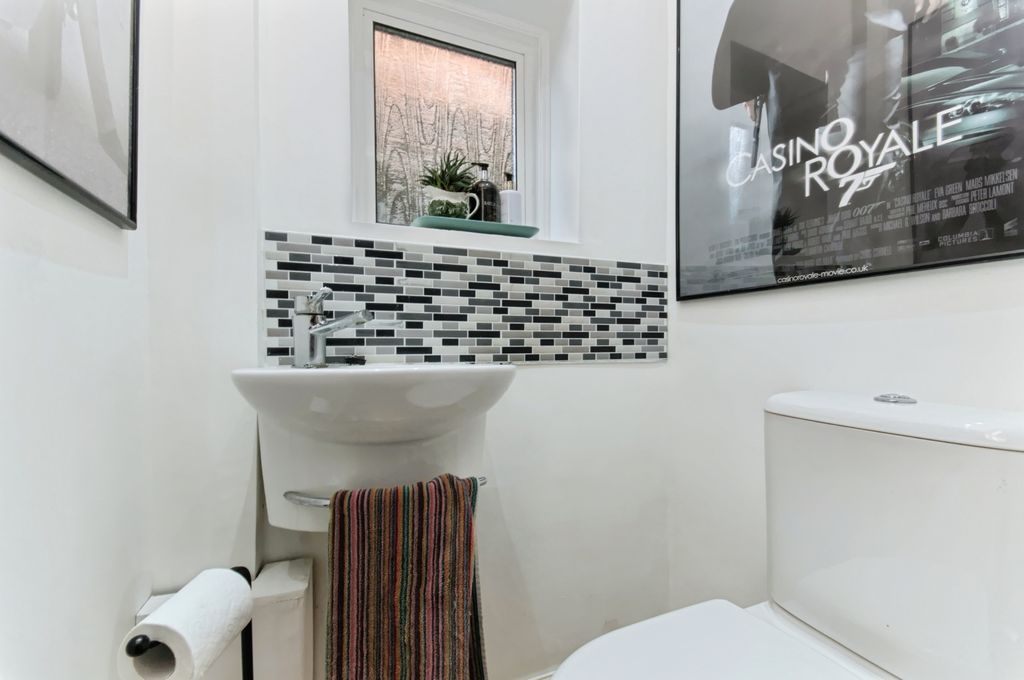 Additional image 13 of 3 bed semi-detached house for saleFitzmaurice Avenue, Eastbourne BN22