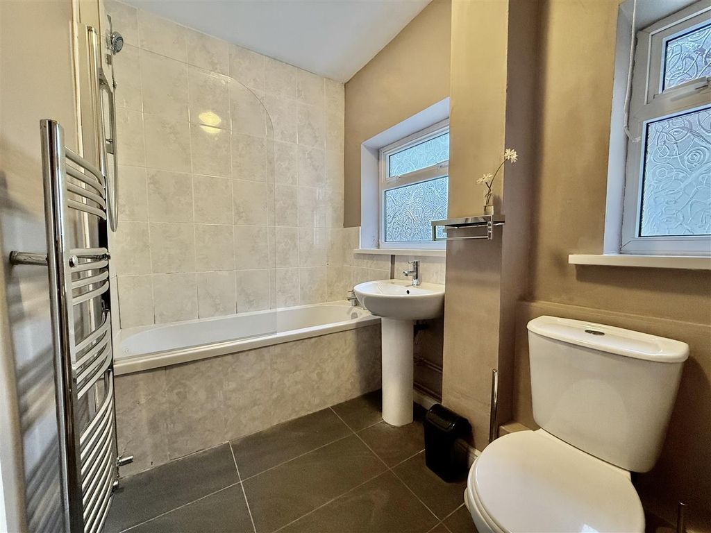 Additional image 7 of 2 bed flat for saleYork Street, Pelaw, Gateshead NE10