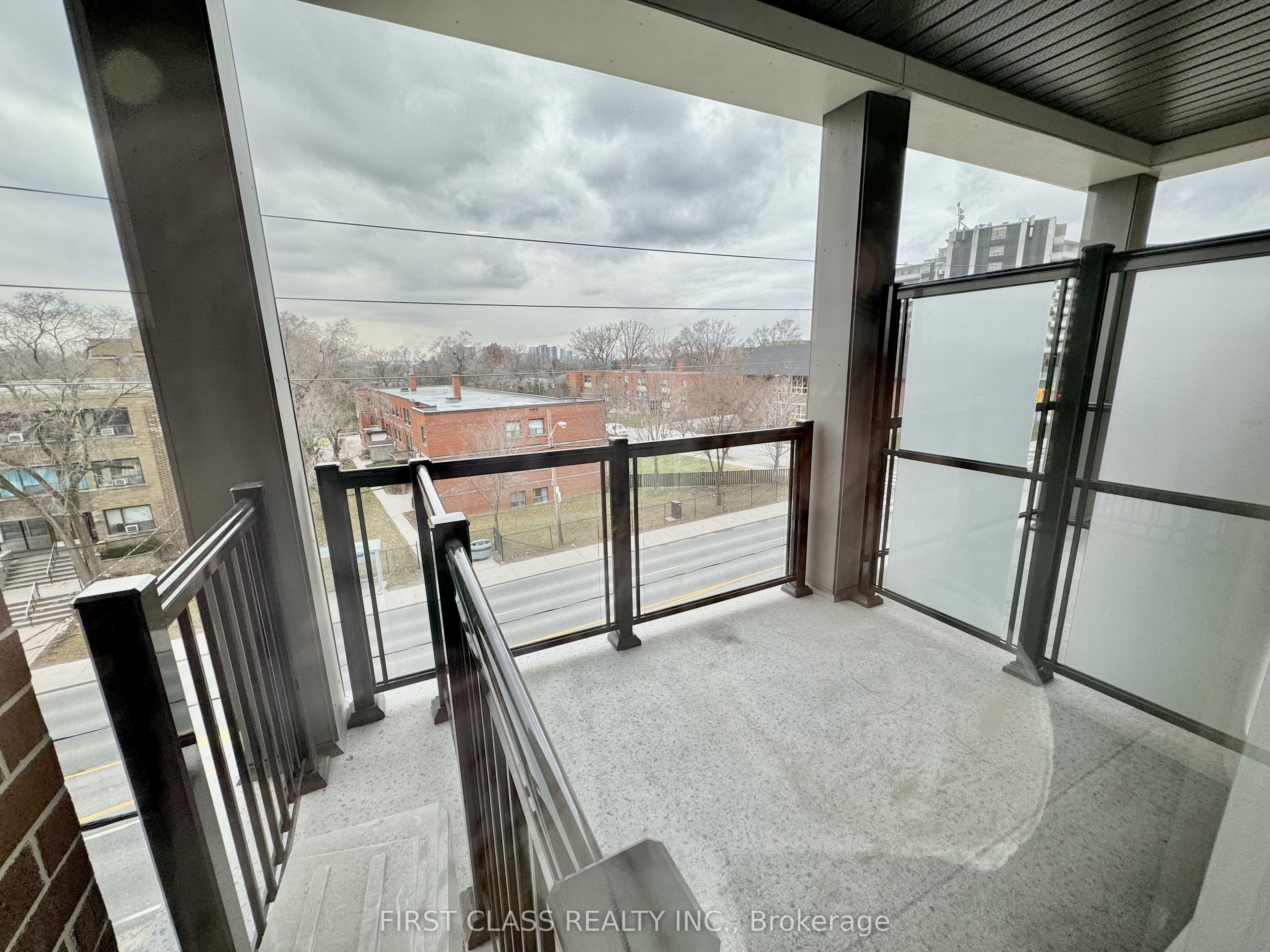Additional image 6 of 301-165 Canon Jackson Drive, Toronto, ON, M6M 2G1