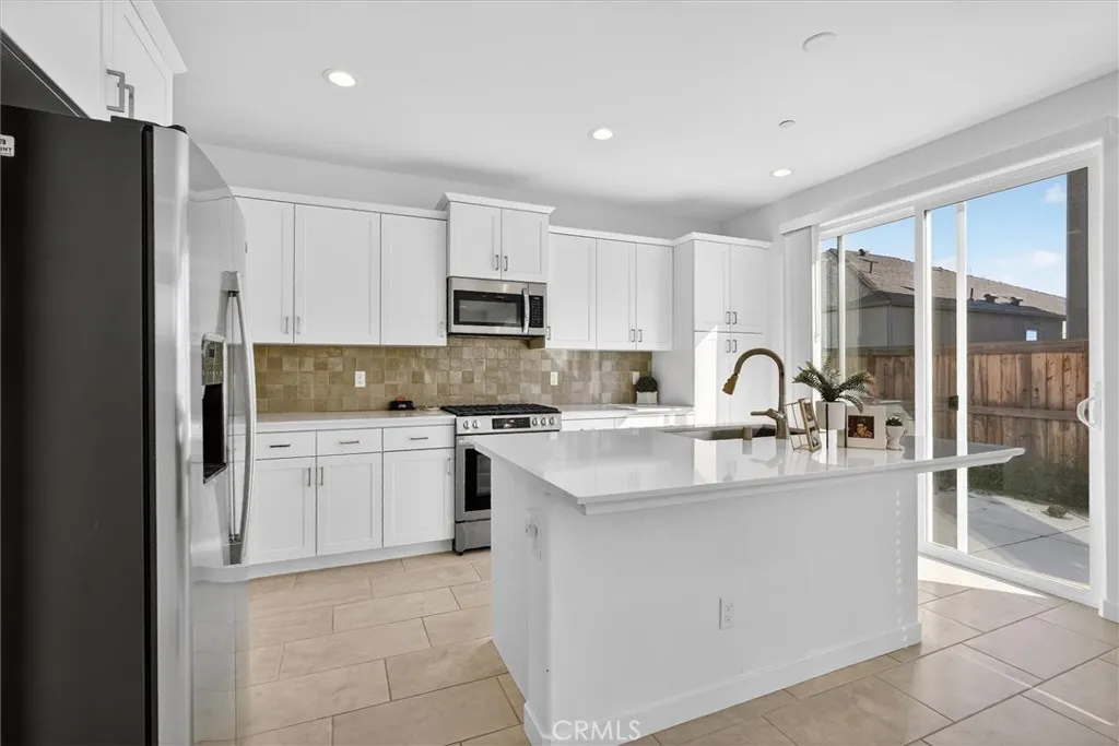 Additional image 16 of 824 Katelyn Avenue, Madera, CA 93636