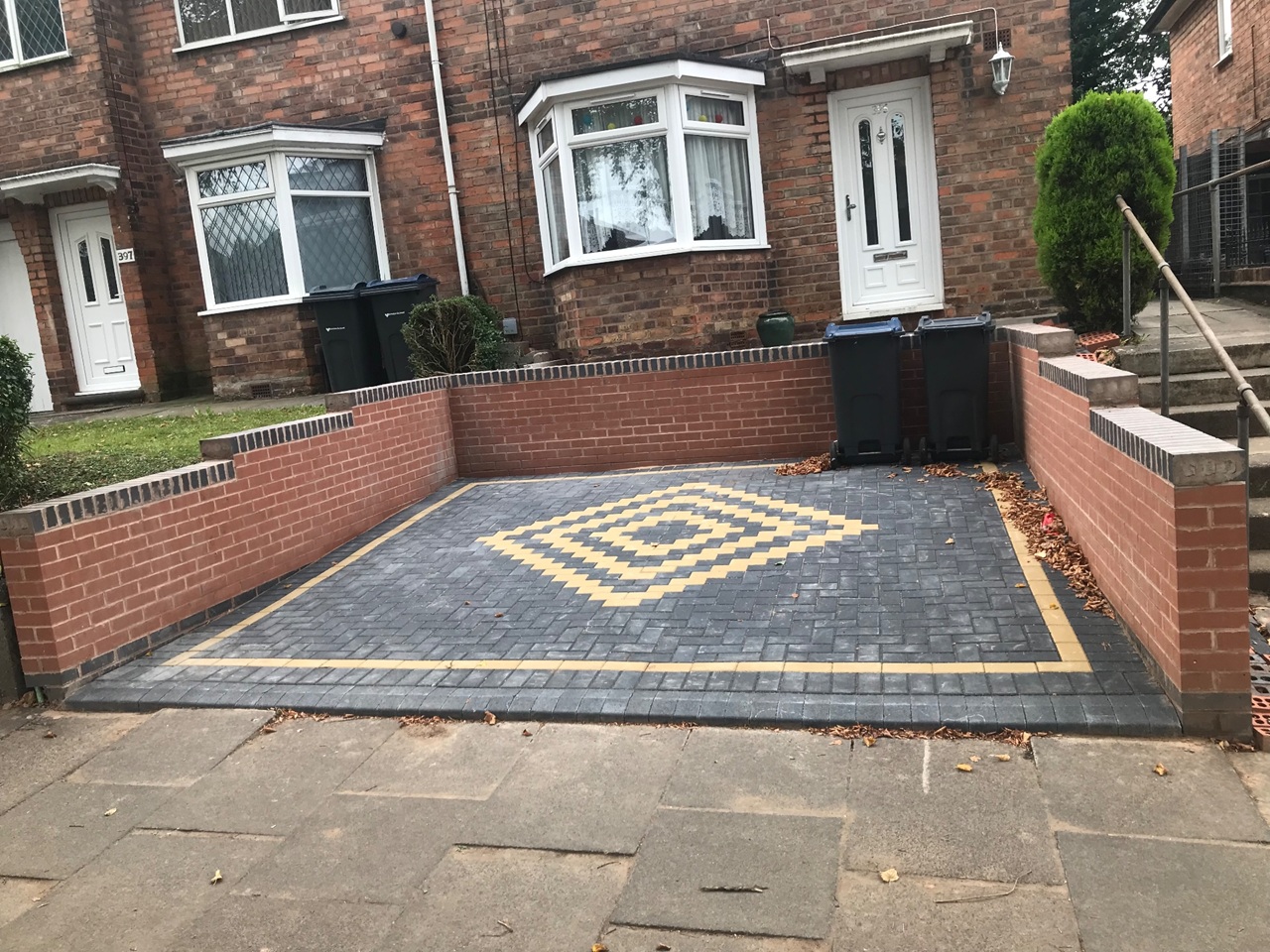 3 Bed End Terrace, Hob Moor Road, B25, N1 7GU