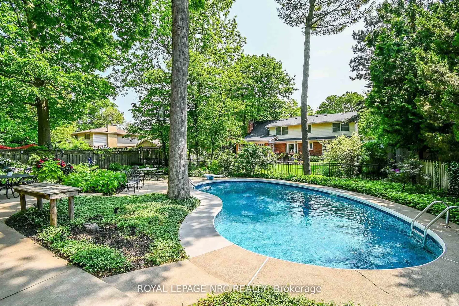 Additional image 5 of 7077 Ridgewood Crescent