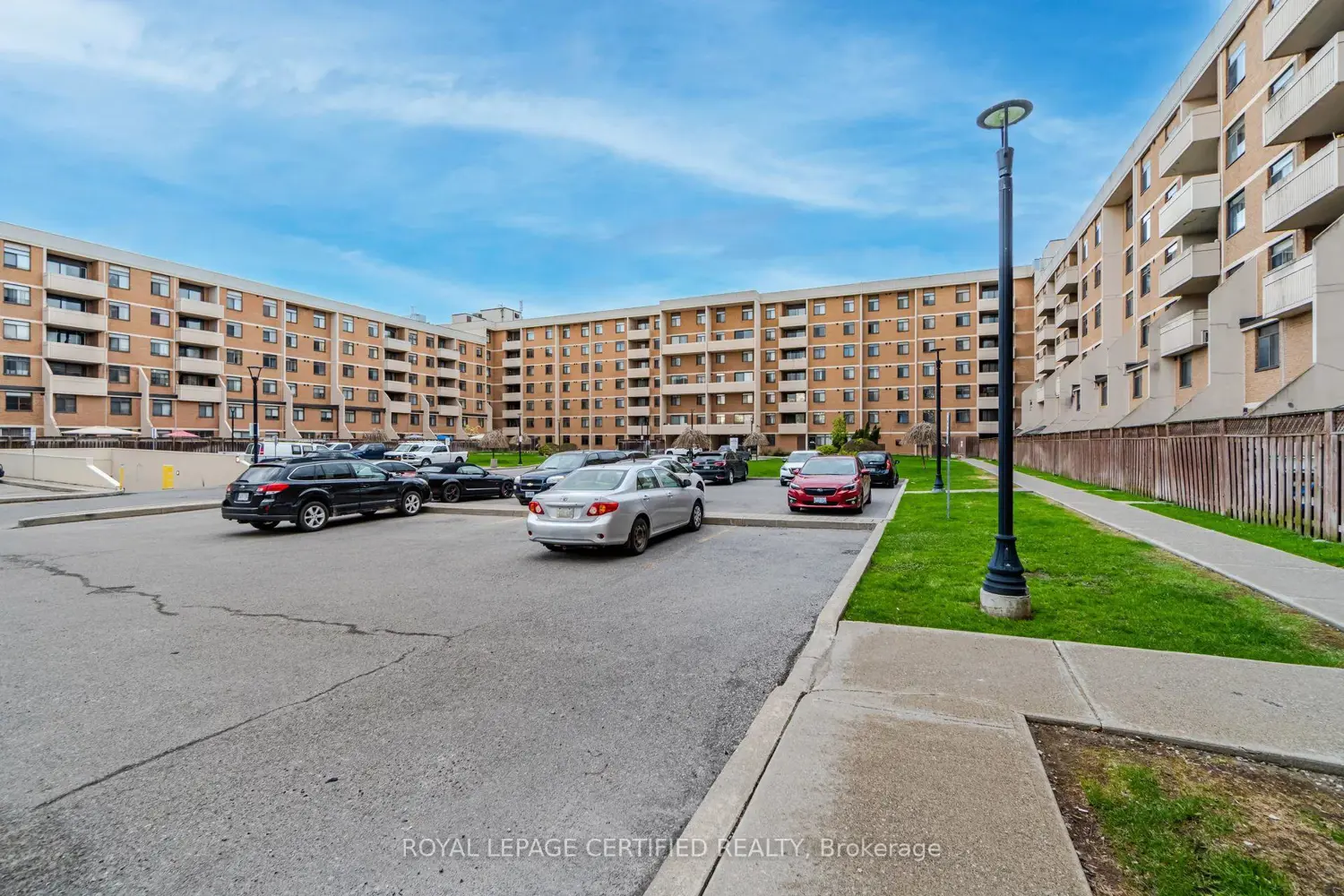 2645 Jane Street 112