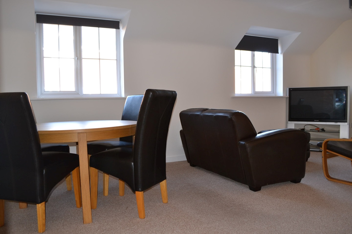 Additional image 5 of 2 Bed Flat, Waggon Road, LS10, N1 7GU