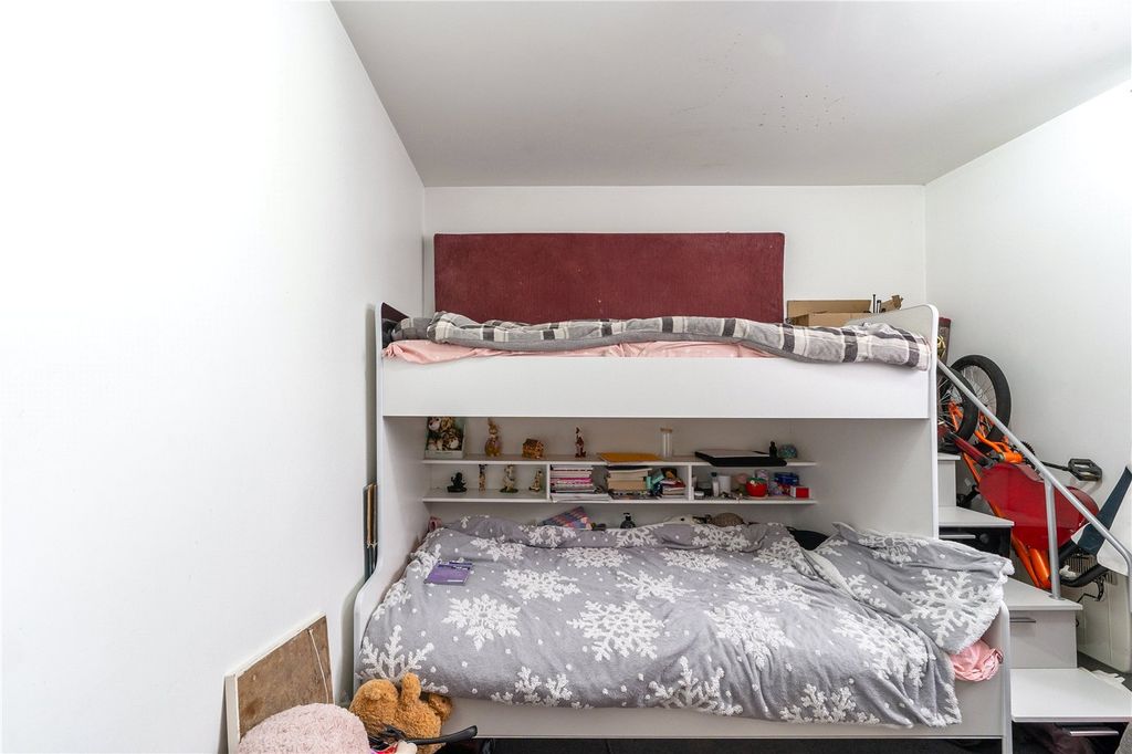 Additional image 16 of 2 bed flat for saleBeechcroft Manor, Weybridge, Surrey KT13