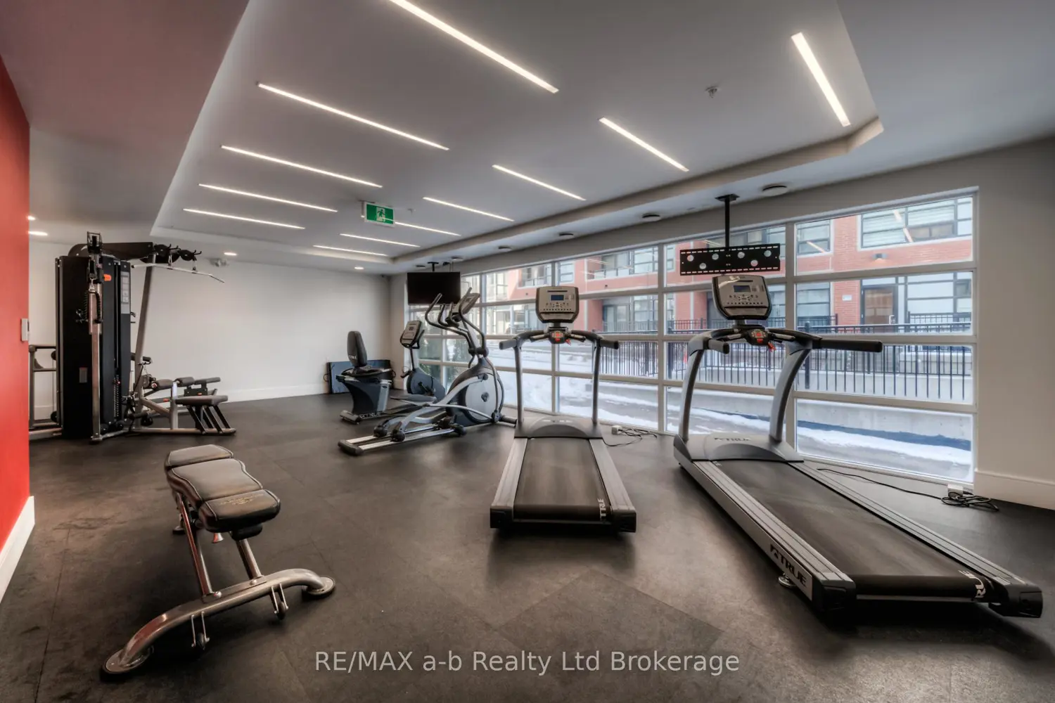 Additional image 20 of 155 St Leger Street 415