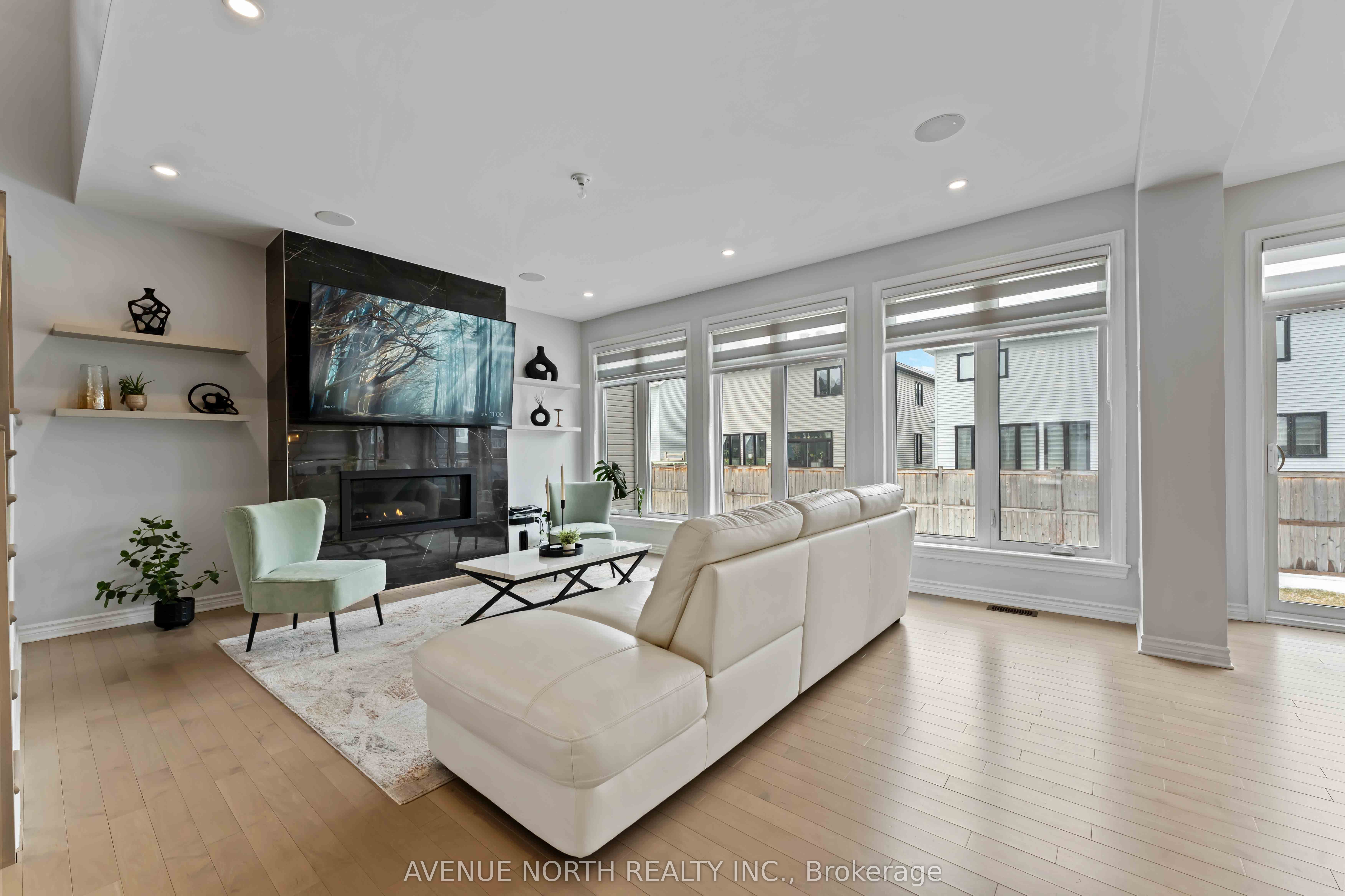 Additional image 5 of 711 Moonflower Crescent, Ottawa, ON, K1T 0X8