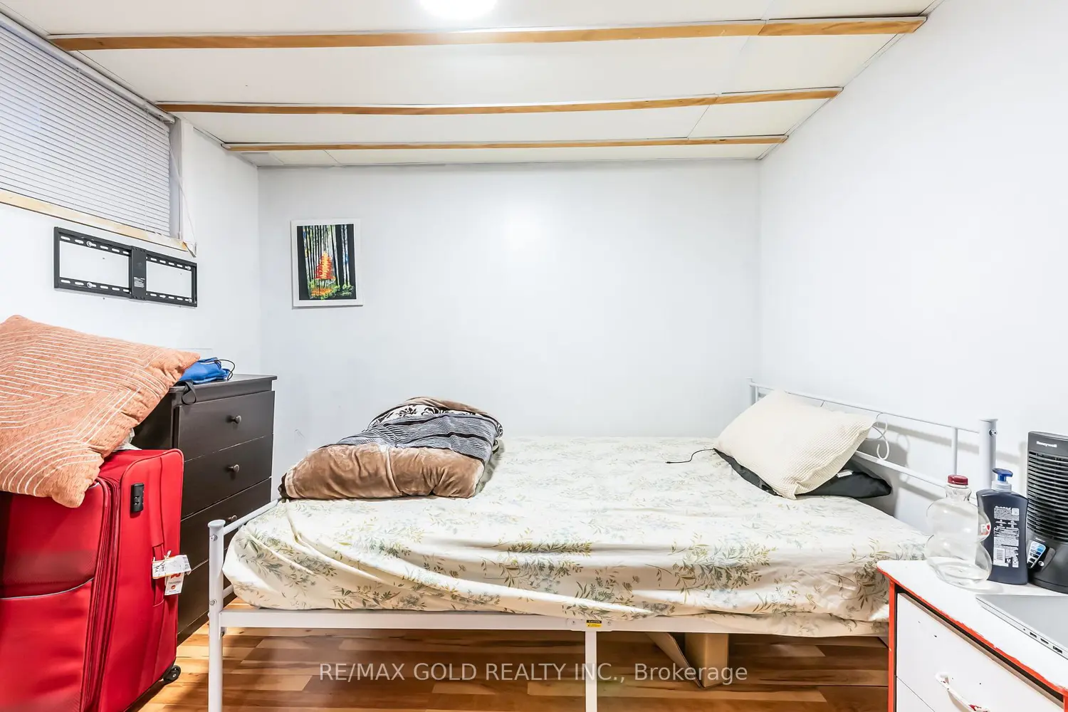 Additional image 16 of 5921 Scott Street