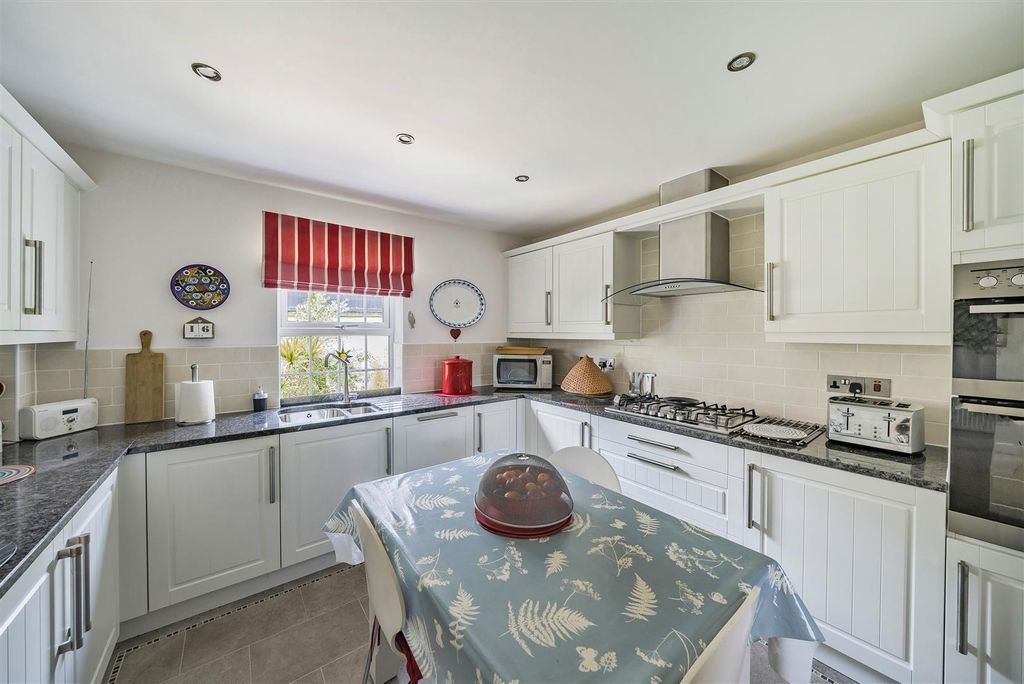 Additional image 5 of 4 bed detached house for saleWoodroffe Meadow, Lyme Regis DT7