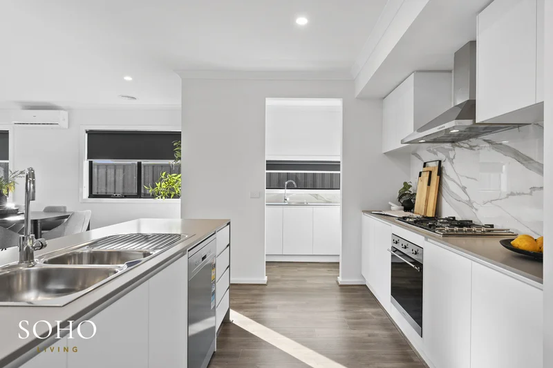 Additional image 6 of 258 Manor Lakes Boulevard, Manor Lakes VIC 3024